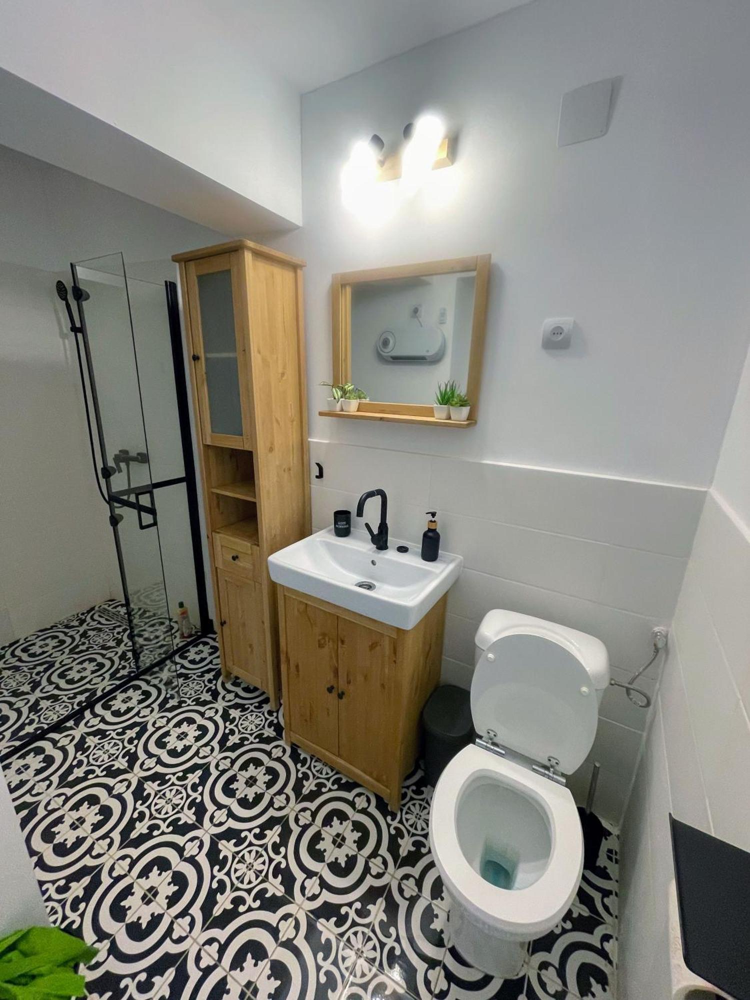 Small - Historic House Apartment